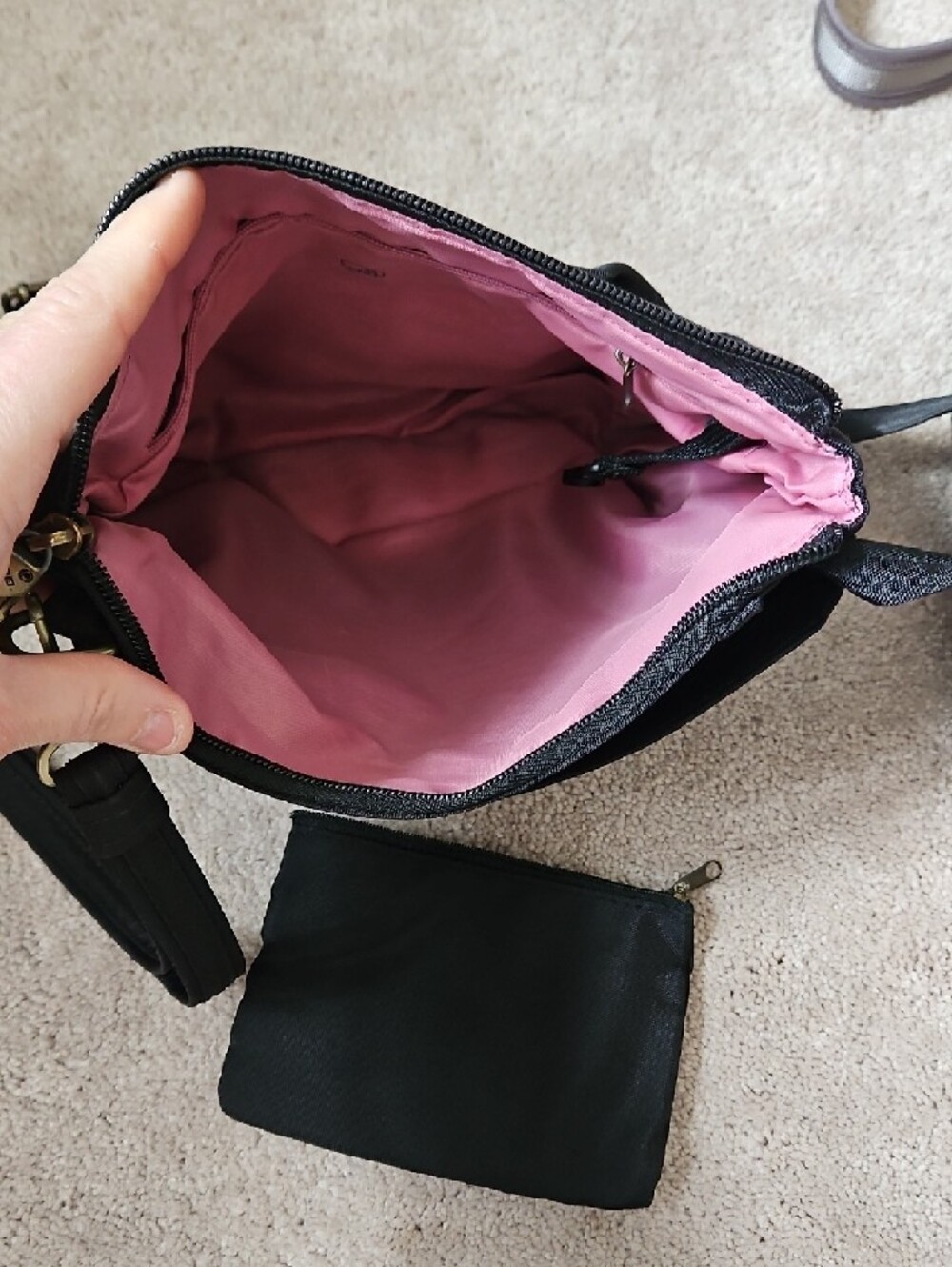 Travelon Black and Gray Crossbody Bags Duo - Picture 8 of 16